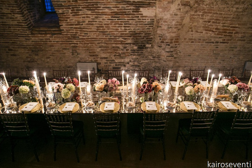 Dettagli matrimonio elegante, fiori e decorazioni per nozze gay Monferrato