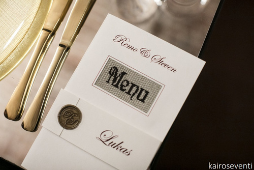Menu fatto a mano nozze gay lusso al castello di redabue